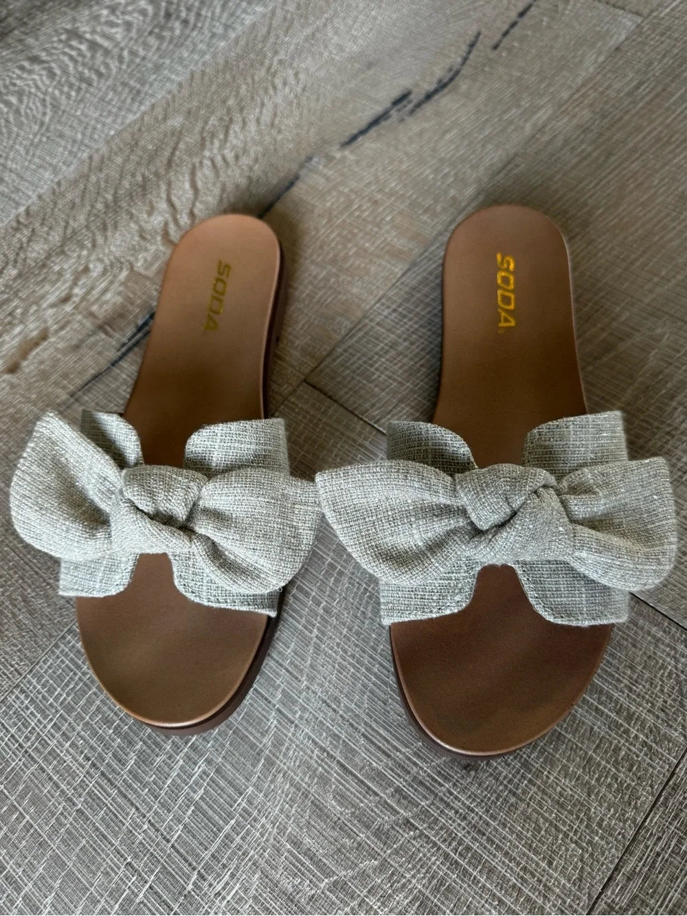 Soda Women's Beige Knotted Bow Slide Sandals